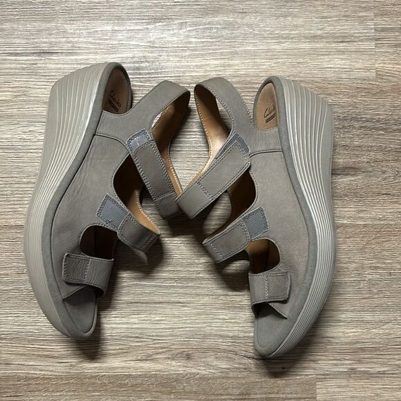 CLARKS Collection Soft Cushion Reedly Juno Wedge Heel - Picture 4 of 8